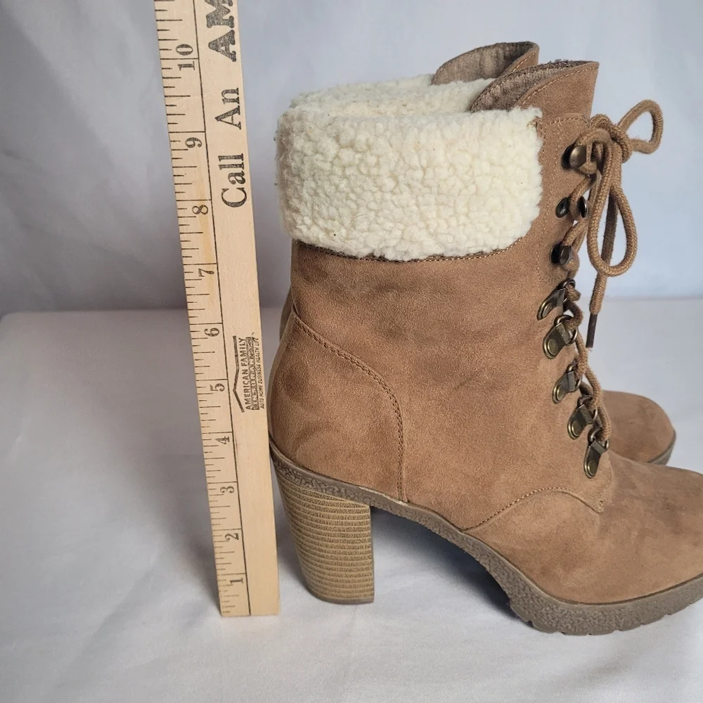 Brash Chestnut Brown Faux Suede Laceup Ankle Booties Shearling Top Size 9
